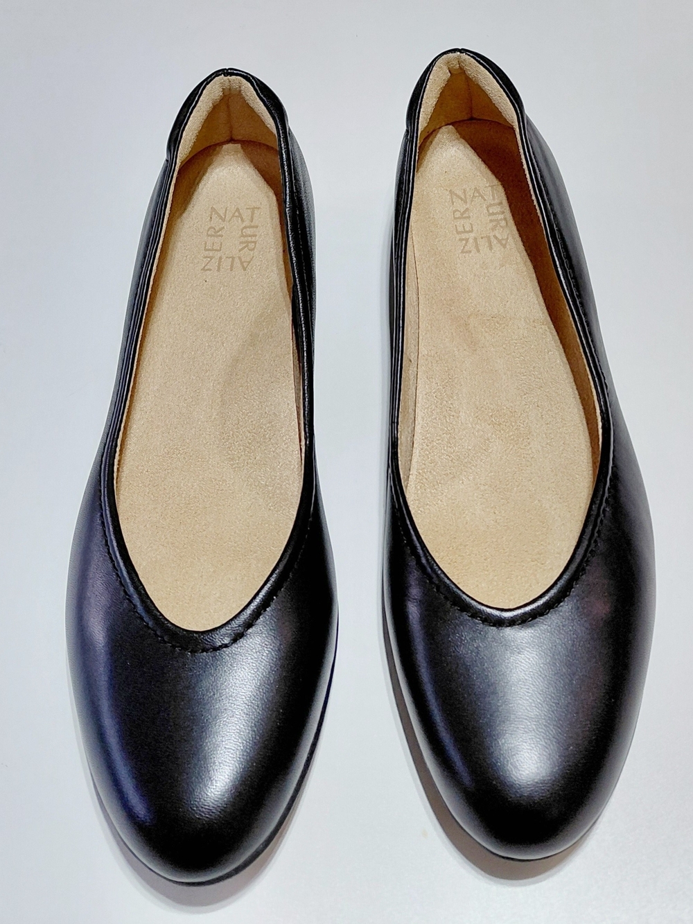 NATURALIZER Women’s Vivienne Black Leather Slip On Ballet Flat Size 11M